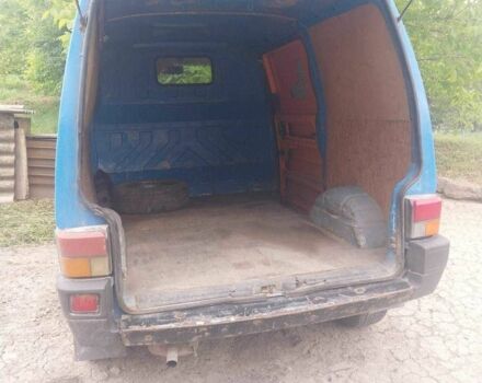 Синій Фольксваген Transporter, об'ємом двигуна 2.4 л та пробігом 643 тис. км за 2300 $, фото 10 на Automoto.ua