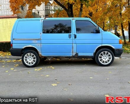 Синий Фольксваген Transporter, объемом двигателя 1.9 л и пробегом 300 тыс. км за 3000 $, фото 2 на Automoto.ua