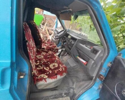 Синій Фольксваген Transporter, об'ємом двигуна 2.4 л та пробігом 643 тис. км за 2300 $, фото 3 на Automoto.ua