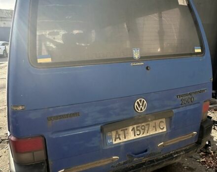 Синий Фольксваген Transporter, объемом двигателя 2.5 л и пробегом 250 тыс. км за 699 $, фото 2 на Automoto.ua