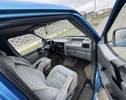 Синий Фольксваген Transporter, объемом двигателя 1.9 л и пробегом 290 тыс. км за 4500 $, фото 6 на Automoto.ua