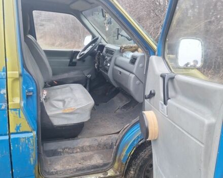 Синий Фольксваген Transporter, объемом двигателя 2.4 л и пробегом 600 тыс. км за 2839 $, фото 5 на Automoto.ua