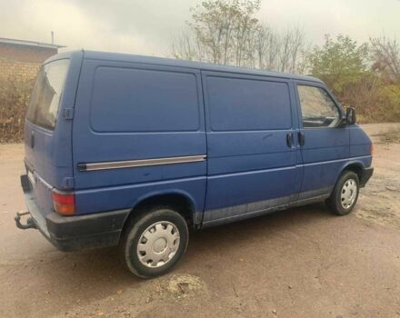 Синий Фольксваген Transporter, объемом двигателя 2.4 л и пробегом 350 тыс. км за 3200 $, фото 3 на Automoto.ua