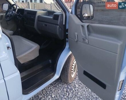 Синий Фольксваген Transporter, объемом двигателя 2.46 л и пробегом 329 тыс. км за 4800 $, фото 24 на Automoto.ua