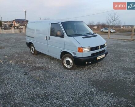 Синий Фольксваген Transporter, объемом двигателя 2.46 л и пробегом 329 тыс. км за 4800 $, фото 5 на Automoto.ua