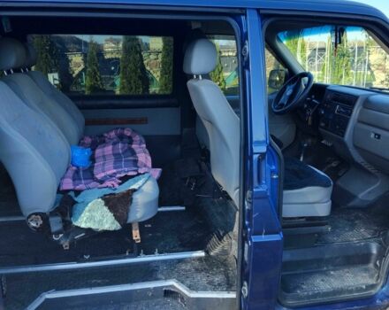 Синий Фольксваген Transporter, объемом двигателя 2.5 л и пробегом 339 тыс. км за 6300 $, фото 7 на Automoto.ua