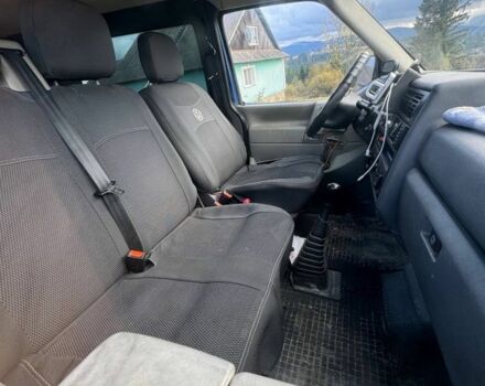 Синий Фольксваген Transporter, объемом двигателя 2.5 л и пробегом 650 тыс. км за 4200 $, фото 5 на Automoto.ua