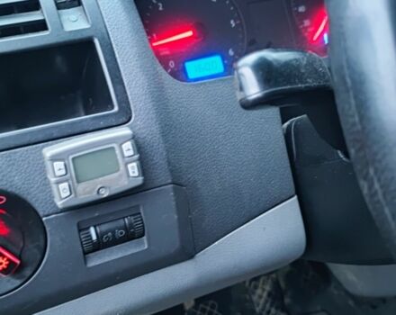 Синій Фольксваген Transporter, об'ємом двигуна 2.5 л та пробігом 250 тис. км за 3750 $, фото 5 на Automoto.ua