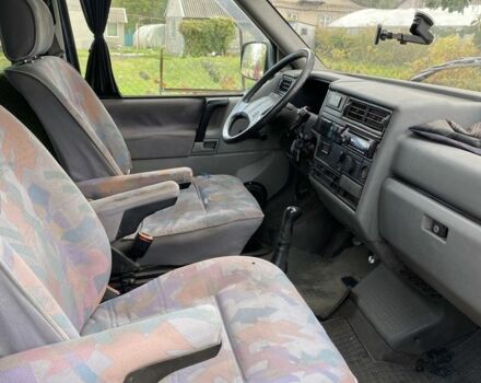 Синий Фольксваген Transporter, объемом двигателя 1.9 л и пробегом 400 тыс. км за 3500 $, фото 3 на Automoto.ua