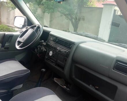 Синій Фольксваген Transporter, об'ємом двигуна 2 л та пробігом 308 тис. км за 4600 $, фото 3 на Automoto.ua