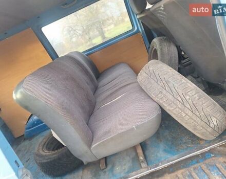 Синий Фольксваген Transporter, объемом двигателя 1.9 л и пробегом 347 тыс. км за 2100 $, фото 12 на Automoto.ua