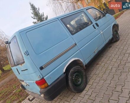 Синий Фольксваген Transporter, объемом двигателя 1.9 л и пробегом 347 тыс. км за 2100 $, фото 6 на Automoto.ua