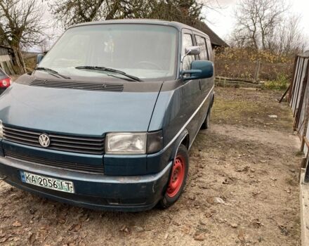 Синий Фольксваген Transporter, объемом двигателя 2.4 л и пробегом 400 тыс. км за 3500 $, фото 1 на Automoto.ua