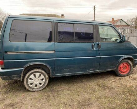 Синий Фольксваген Transporter, объемом двигателя 2.4 л и пробегом 400 тыс. км за 3500 $, фото 3 на Automoto.ua