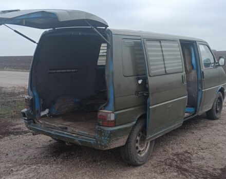 Синий Фольксваген Transporter, объемом двигателя 2.4 л и пробегом 392 тыс. км за 1600 $, фото 5 на Automoto.ua