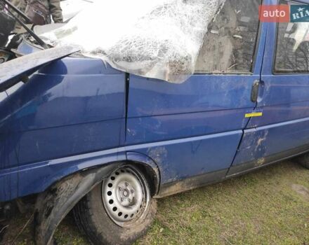 Синий Фольксваген Transporter, объемом двигателя 1.9 л и пробегом 400 тыс. км за 1000 $, фото 1 на Automoto.ua
