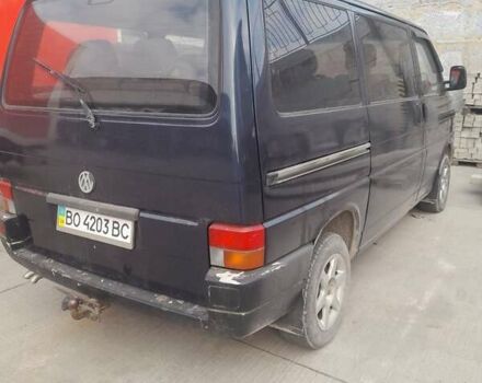 Синий Фольксваген Transporter, объемом двигателя 2.4 л и пробегом 333 тыс. км за 3500 $, фото 2 на Automoto.ua
