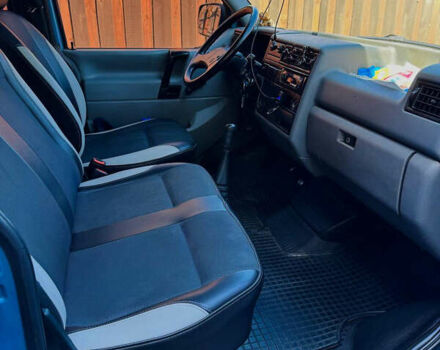 Синий Фольксваген Transporter, объемом двигателя 1.9 л и пробегом 470 тыс. км за 7500 $, фото 8 на Automoto.ua