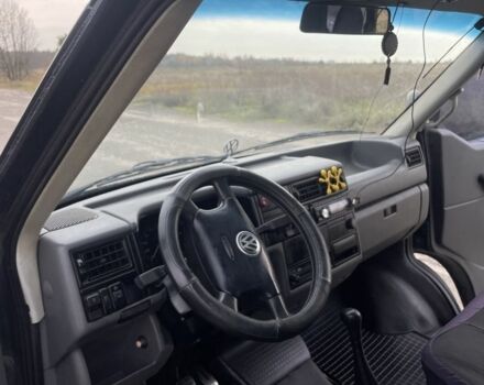 Синий Фольксваген Transporter, объемом двигателя 0 л и пробегом 377 тыс. км за 5250 $, фото 4 на Automoto.ua