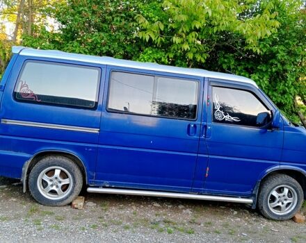 Синий Фольксваген Transporter, объемом двигателя 2.5 л и пробегом 500 тыс. км за 4800 $, фото 3 на Automoto.ua