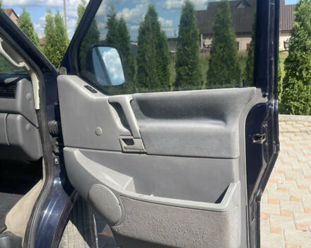 Синий Фольксваген Transporter, объемом двигателя 2.5 л и пробегом 560 тыс. км за 4950 $, фото 11 на Automoto.ua
