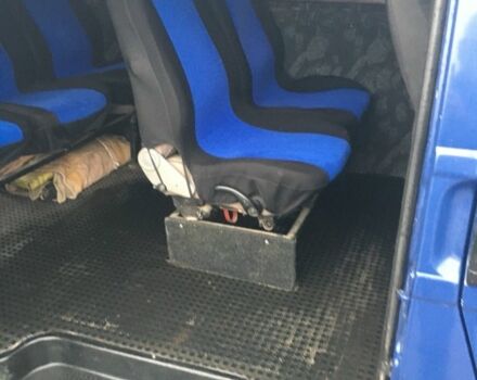 Синий Фольксваген Transporter, объемом двигателя 2.5 л и пробегом 1000 тыс. км за 5800 $, фото 6 на Automoto.ua