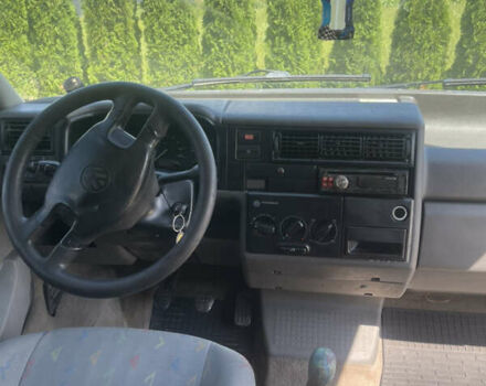 Синий Фольксваген Transporter, объемом двигателя 2.5 л и пробегом 560 тыс. км за 4950 $, фото 13 на Automoto.ua