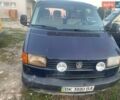 Синий Фольксваген Transporter, объемом двигателя 2.37 л и пробегом 315 тыс. км за 2500 $, фото 1 на Automoto.ua