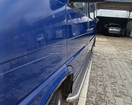 Синій Фольксваген Transporter, об'ємом двигуна 2.37 л та пробігом 358 тис. км за 5800 $, фото 9 на Automoto.ua