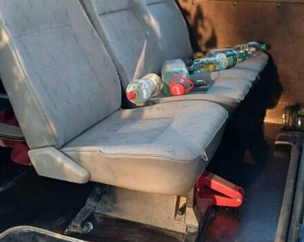 Синий Фольксваген Transporter, объемом двигателя 2.46 л и пробегом 473 тыс. км за 4800 $, фото 6 на Automoto.ua