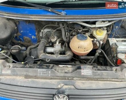 Синий Фольксваген Transporter, объемом двигателя 2.5 л и пробегом 453 тыс. км за 5950 $, фото 10 на Automoto.ua