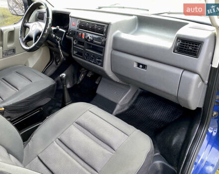 Синій Фольксваген Transporter, об'ємом двигуна 2.5 л та пробігом 290 тис. км за 5999 $, фото 46 на Automoto.ua