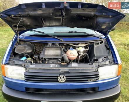 Синій Фольксваген Transporter, об'ємом двигуна 2.5 л та пробігом 290 тис. км за 5999 $, фото 10 на Automoto.ua
