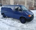 Синий Фольксваген Transporter, объемом двигателя 2.5 л и пробегом 430 тыс. км за 3300 $, фото 1 на Automoto.ua
