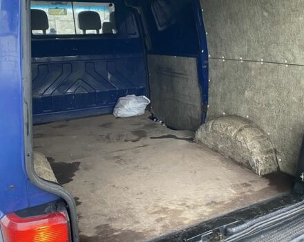 Синій Фольксваген Transporter, об'ємом двигуна 1.9 л та пробігом 480 тис. км за 1905 $, фото 7 на Automoto.ua