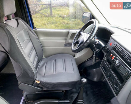 Синій Фольксваген Transporter, об'ємом двигуна 2.5 л та пробігом 290 тис. км за 5999 $, фото 44 на Automoto.ua