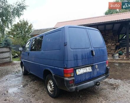 Синий Фольксваген Transporter, объемом двигателя 2.5 л и пробегом 353 тыс. км за 4850 $, фото 2 на Automoto.ua