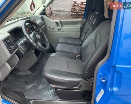 Синий Фольксваген Transporter, объемом двигателя 2.5 л и пробегом 453 тыс. км за 5950 $, фото 5 на Automoto.ua