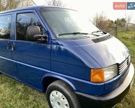 Синій Фольксваген Transporter, об'ємом двигуна 2.5 л та пробігом 290 тис. км за 5999 $, фото 2 на Automoto.ua