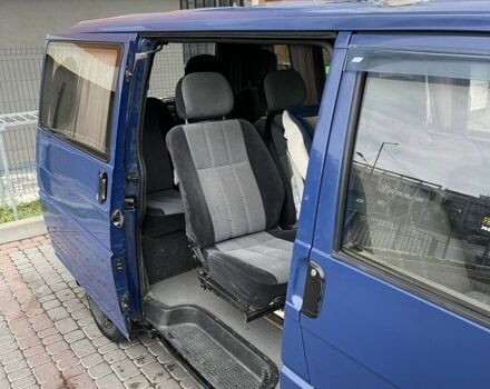 Синий Фольксваген Transporter, объемом двигателя 1.9 л и пробегом 500 тыс. км за 5200 $, фото 2 на Automoto.ua
