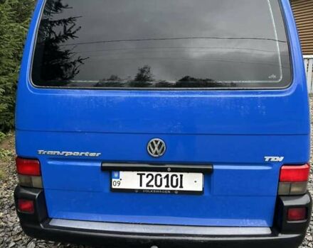 Синий Фольксваген Transporter, объемом двигателя 2.46 л и пробегом 650 тыс. км за 7300 $, фото 2 на Automoto.ua