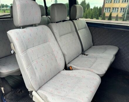 Синий Фольксваген Transporter, объемом двигателя 2.5 л и пробегом 246 тыс. км за 2900 $, фото 5 на Automoto.ua