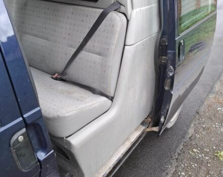 Синий Фольксваген Transporter, объемом двигателя 0 л и пробегом 400 тыс. км за 3850 $, фото 2 на Automoto.ua