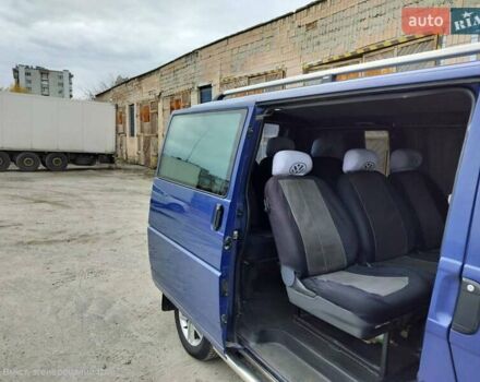 Синий Фольксваген Transporter, объемом двигателя 2.5 л и пробегом 450 тыс. км за 10200 $, фото 12 на Automoto.ua