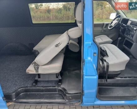 Синій Фольксваген Transporter, об'ємом двигуна 2.5 л та пробігом 317 тис. км за 7200 $, фото 12 на Automoto.ua