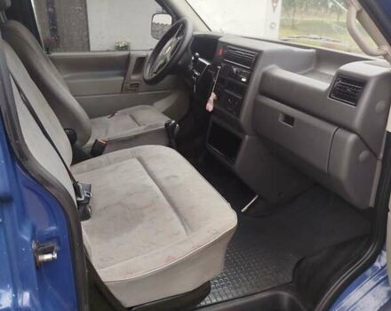 Синій Фольксваген Transporter, об'ємом двигуна 2.5 л та пробігом 380 тис. км за 5200 $, фото 3 на Automoto.ua