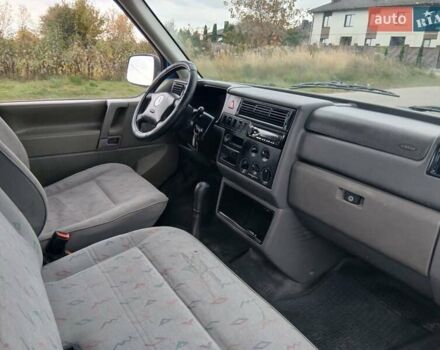 Синій Фольксваген Transporter, об'ємом двигуна 2.5 л та пробігом 317 тис. км за 7200 $, фото 17 на Automoto.ua