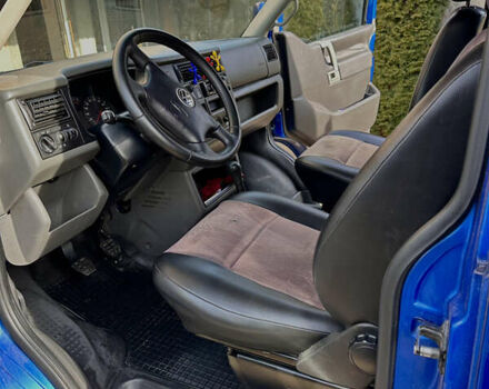 Синий Фольксваген Transporter, объемом двигателя 2.5 л и пробегом 345 тыс. км за 7800 $, фото 7 на Automoto.ua