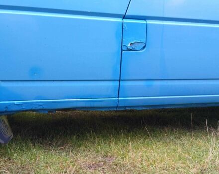 Синий Фольксваген Transporter, объемом двигателя 2.5 л и пробегом 399 тыс. км за 6185 $, фото 4 на Automoto.ua