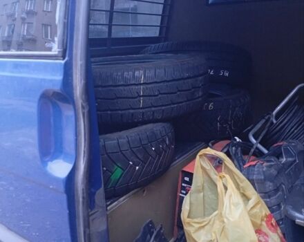 Синій Фольксваген Transporter, об'ємом двигуна 2.5 л та пробігом 247 тис. км за 3500 $, фото 4 на Automoto.ua